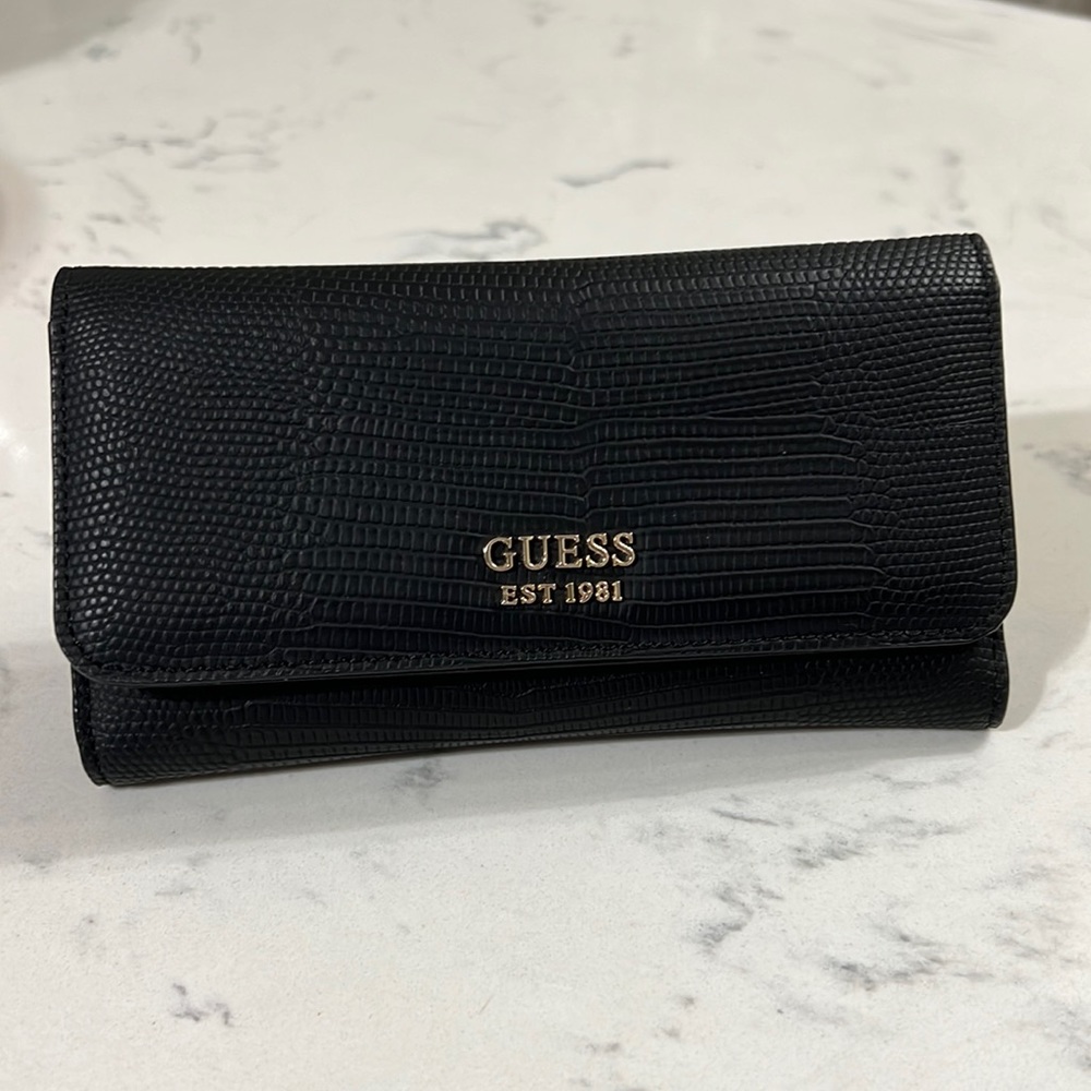 Guess wallet